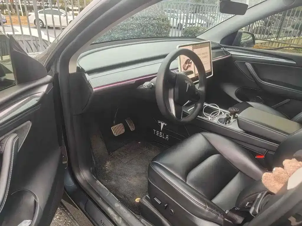 Tesla Model Y 2024 из CN, фото 8