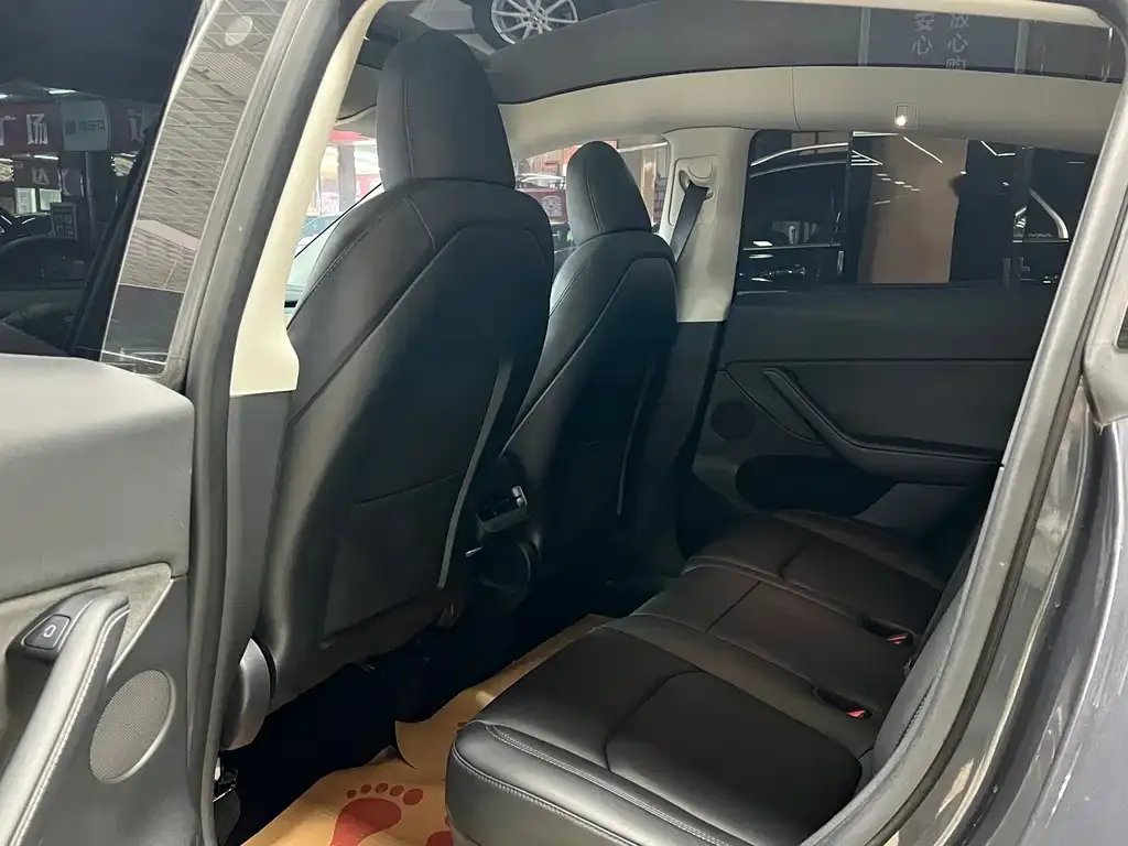 Tesla Model Y 2022 из CN, фото 9