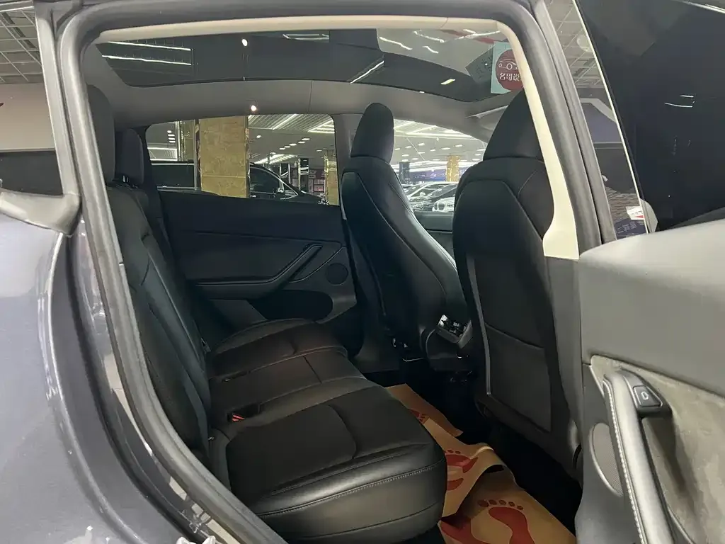 Tesla Model Y 2022 из CN, фото 8