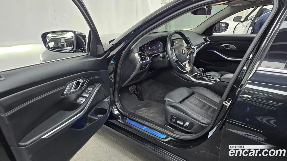 BMW 3-Series 2022 из KR, фото 10