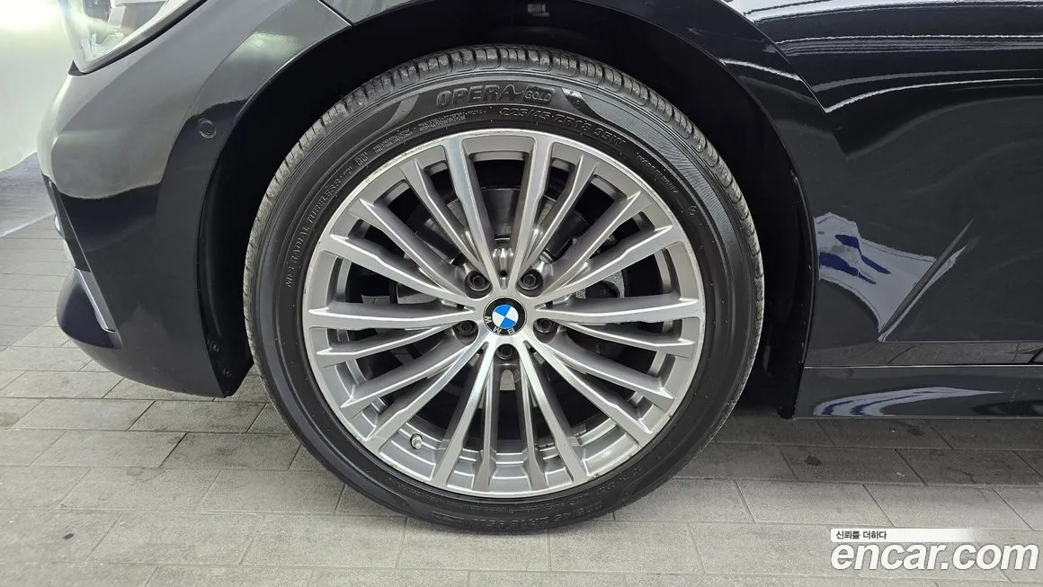 BMW 3-Series 2022 из KR, фото 3