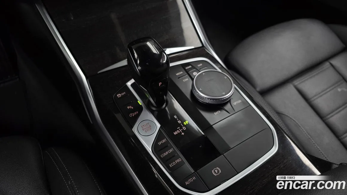 BMW 3-Series 2022 из KR, фото 8