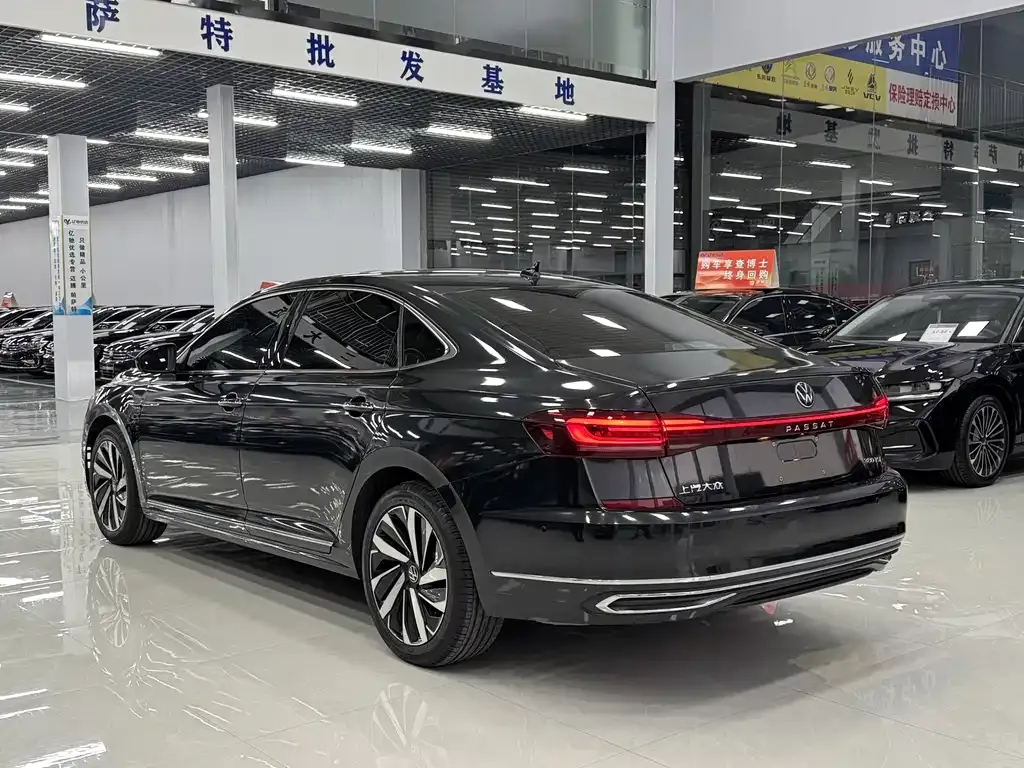 Volkswagen Passat 2024 из CN, фото 7