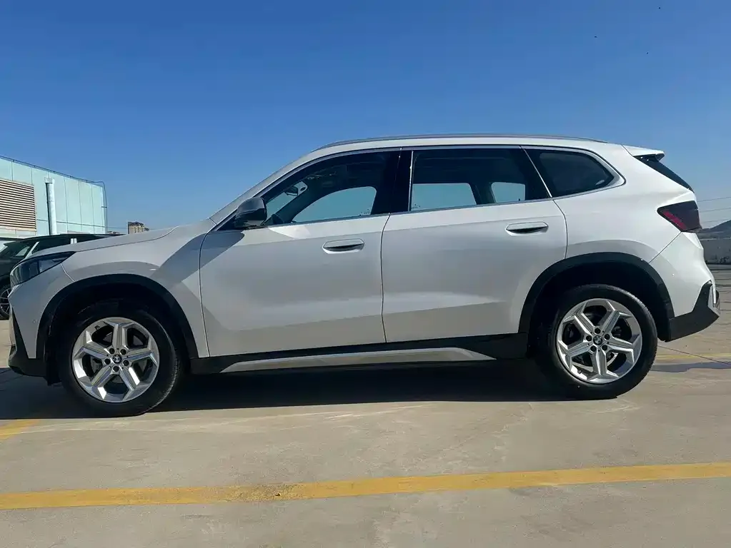 BMW X1 2023 из CN, фото 8