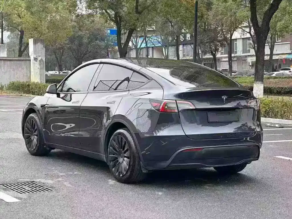 Tesla Model Y 2024 из CN, фото 5