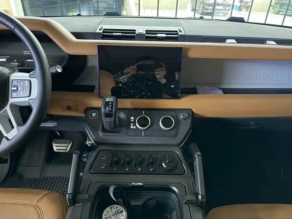 Land Rover Defender 2024 из CN, фото 3