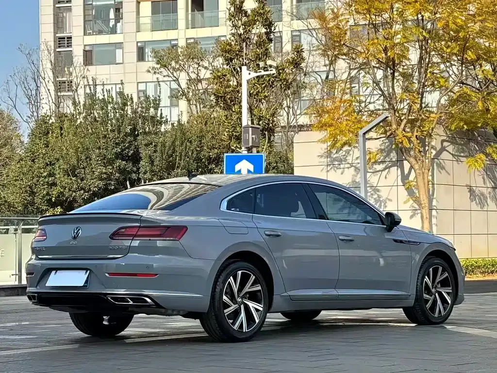 Volkswagen CC — фото 9