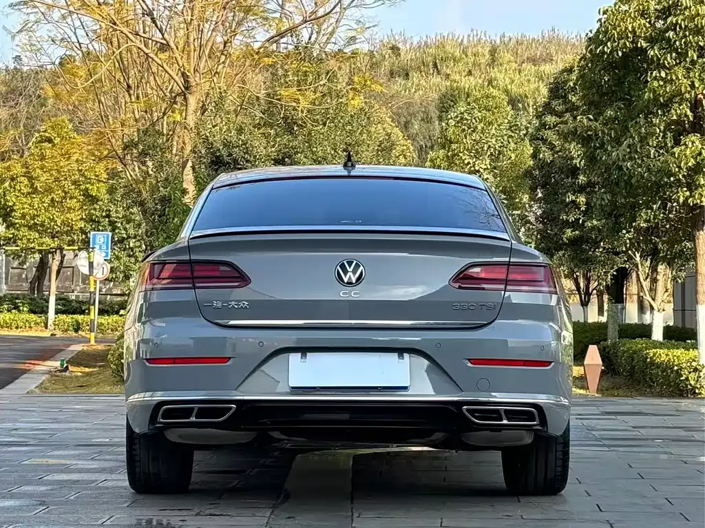 Volkswagen CC — фото 10