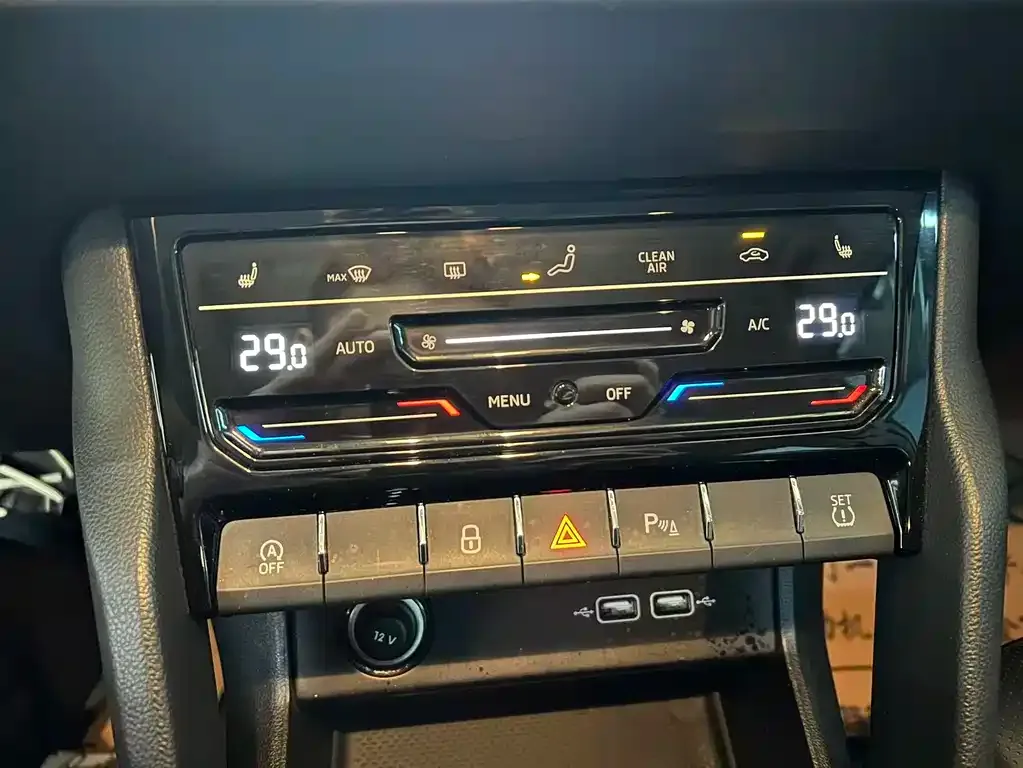 Skoda Karoq 2022 из CN, фото 7