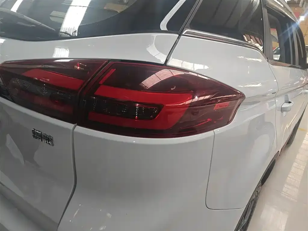 Geely Boyue 2022 из CN, фото 2