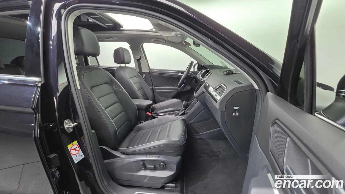 Volkswagen Tiguan — фото 10