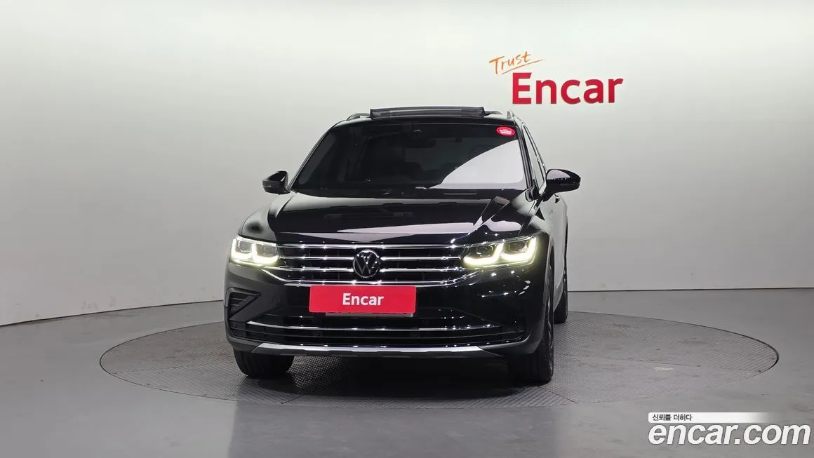 Volkswagen Tiguan — фото 2