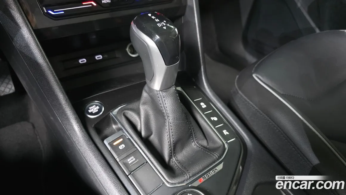 Volkswagen Tiguan — фото 7