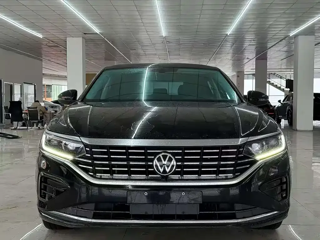 Volkswagen Passat 2022 из CN, фото 2