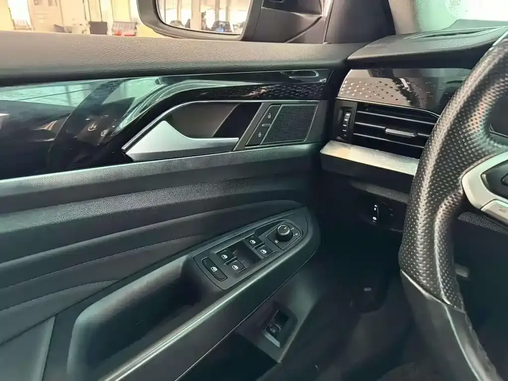 Volkswagen Passat 2022 из CN, фото 7