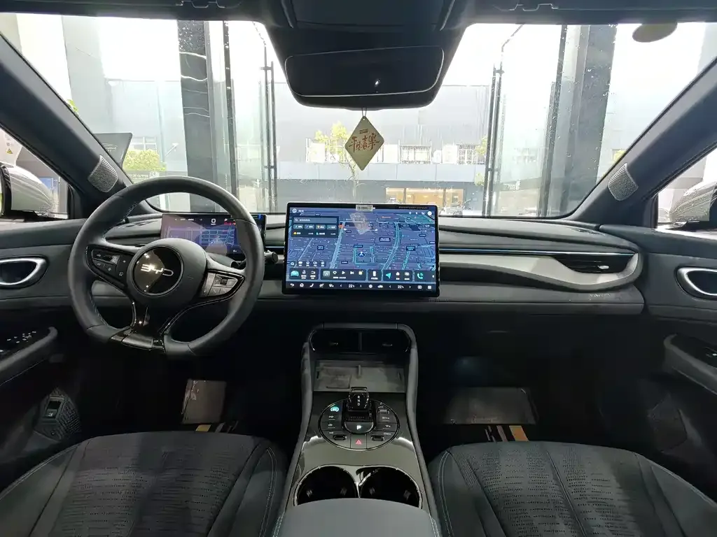 BYD Seal 06GT — фото 8