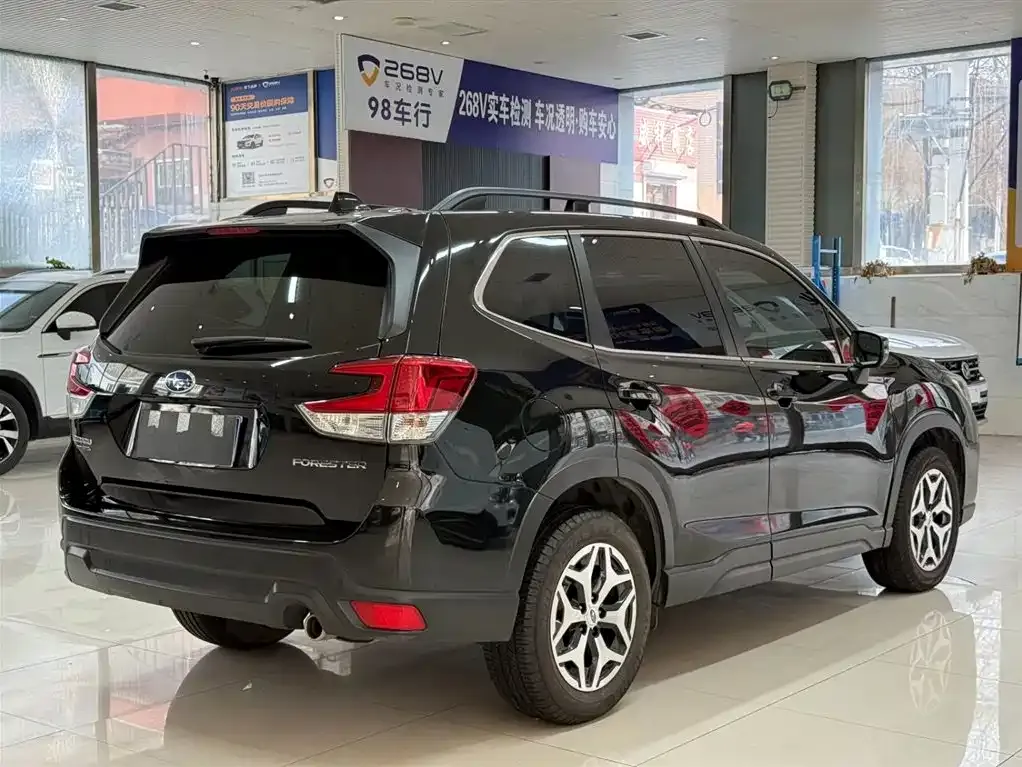 Subaru Forester 2021 из CN, фото 7