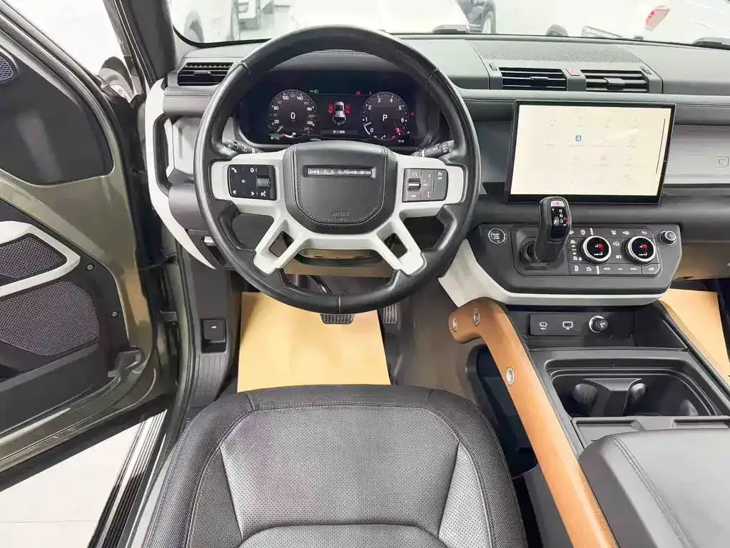 Land Rover Defender — фото 7