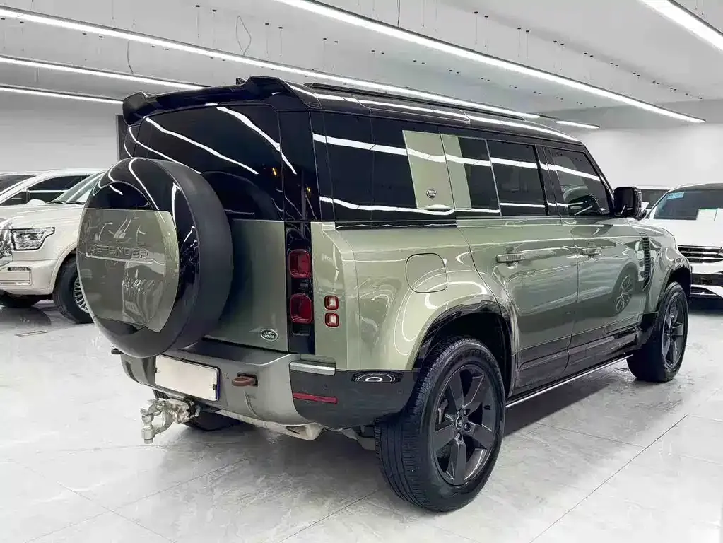 Land Rover Defender — фото 4