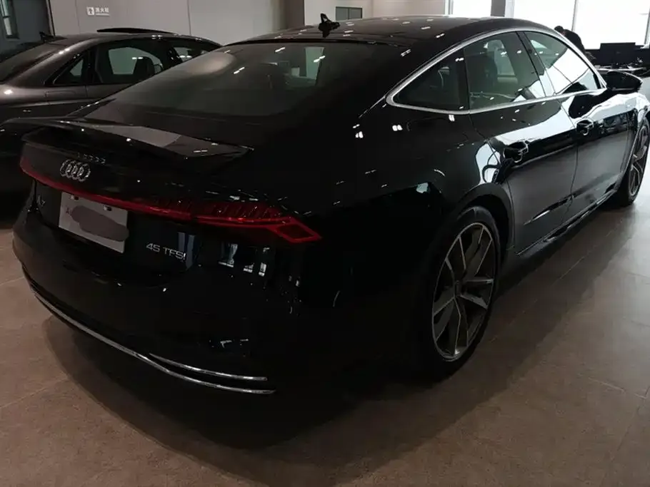 Audi A7 2024 из CN, фото 10