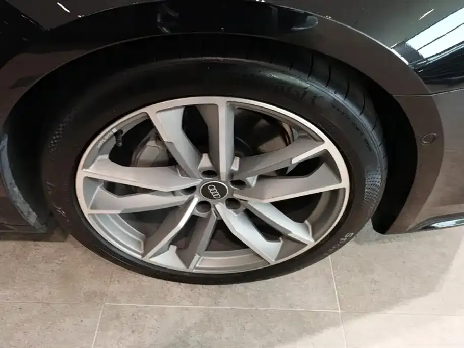 Audi A7 2024 из CN, фото 6