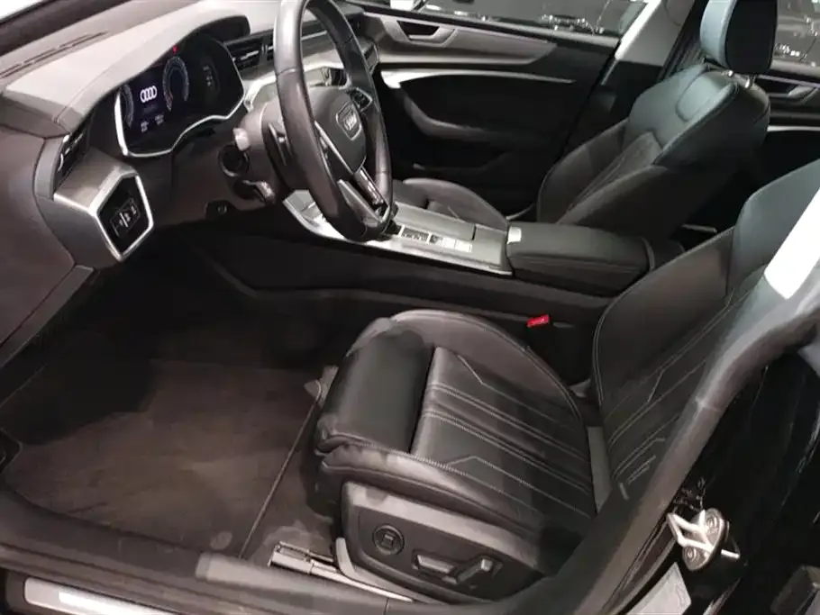 Audi A7 2024 из CN, фото 4