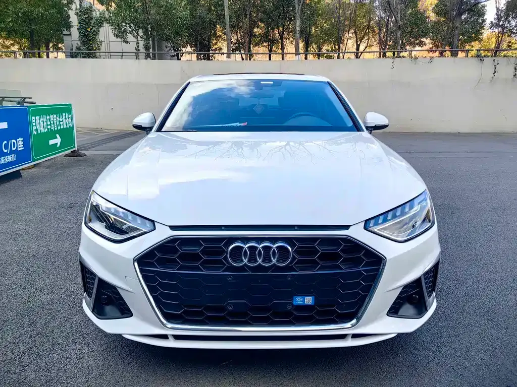 Audi A4L 2024 из CN, фото 9