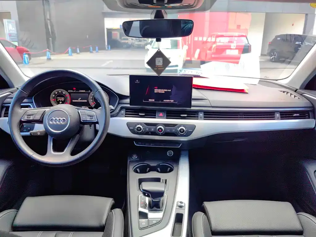 Audi A4L 2024 из CN, фото 3