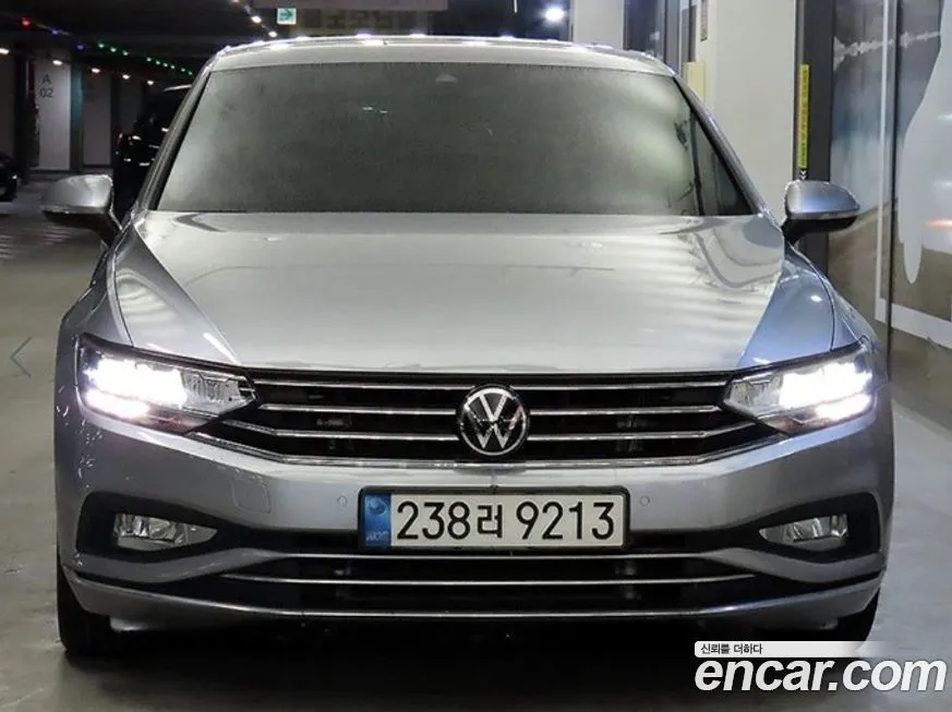 Volkswagen Passat 2022 из KR, фото 2
