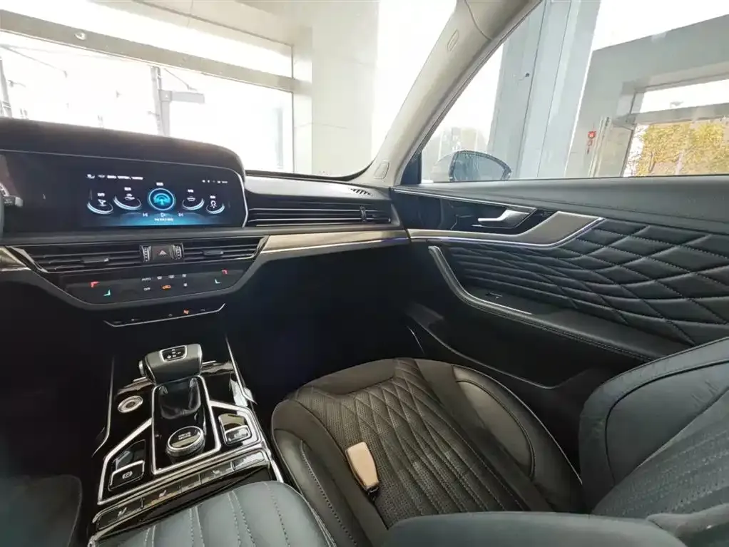 Hongqi HS5 2023 из CN, фото 8