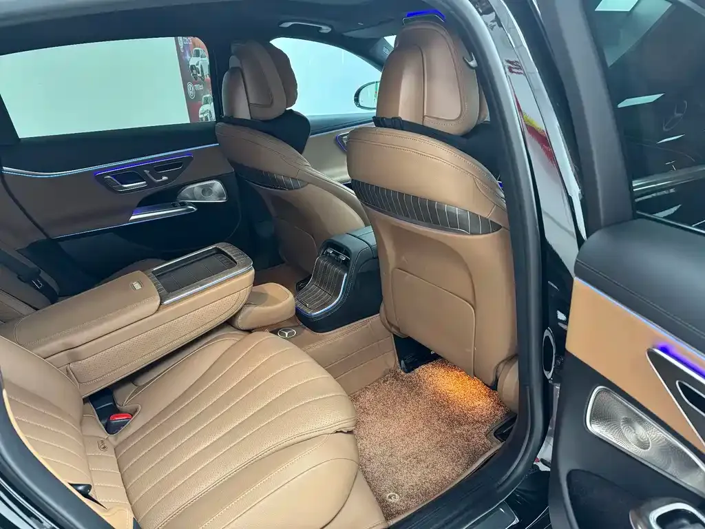Mercedes-Benz E-Class 2024 из CN, фото 4