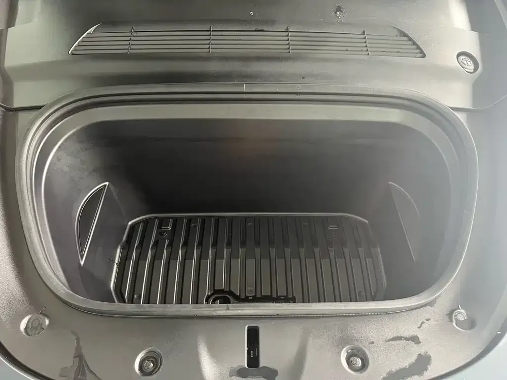 Tesla Model Y 2024 из CN, фото 4