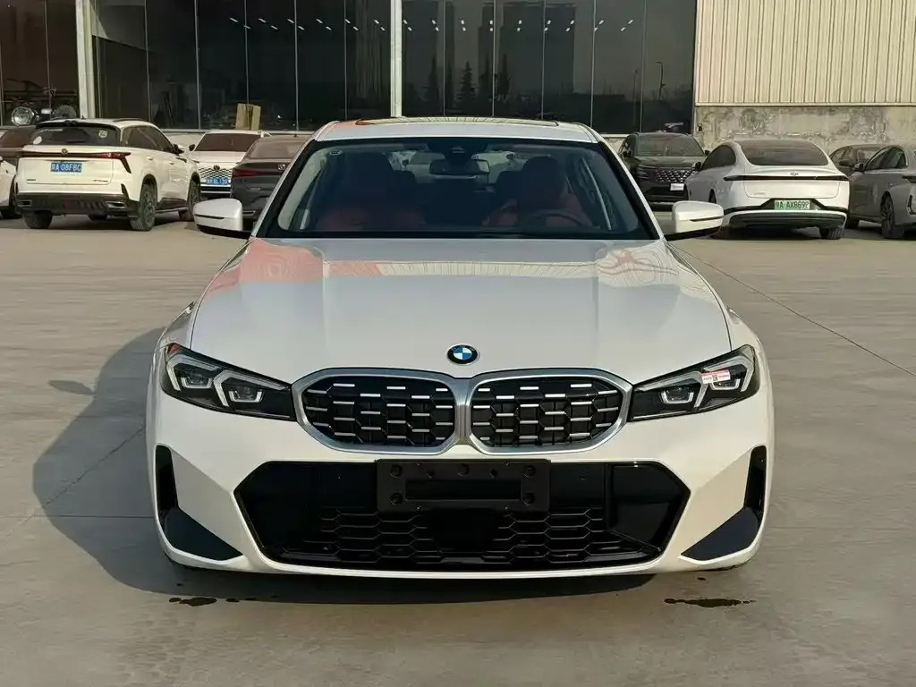 BMW 3 Series 2024 из CN, фото 1
