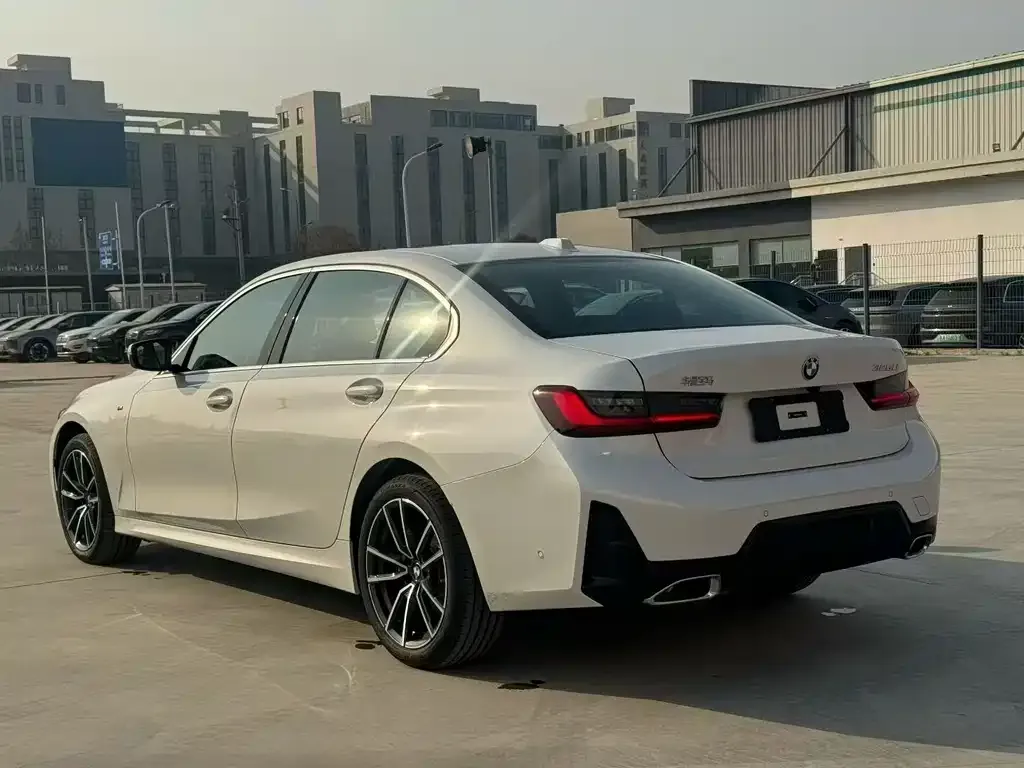 BMW 3 Series 2024 из CN, фото 4