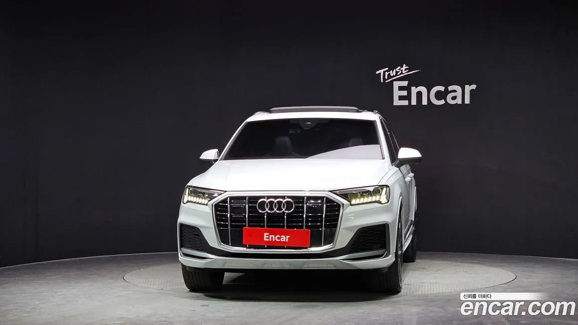 Audi Q7 2021 из KR, фото 10