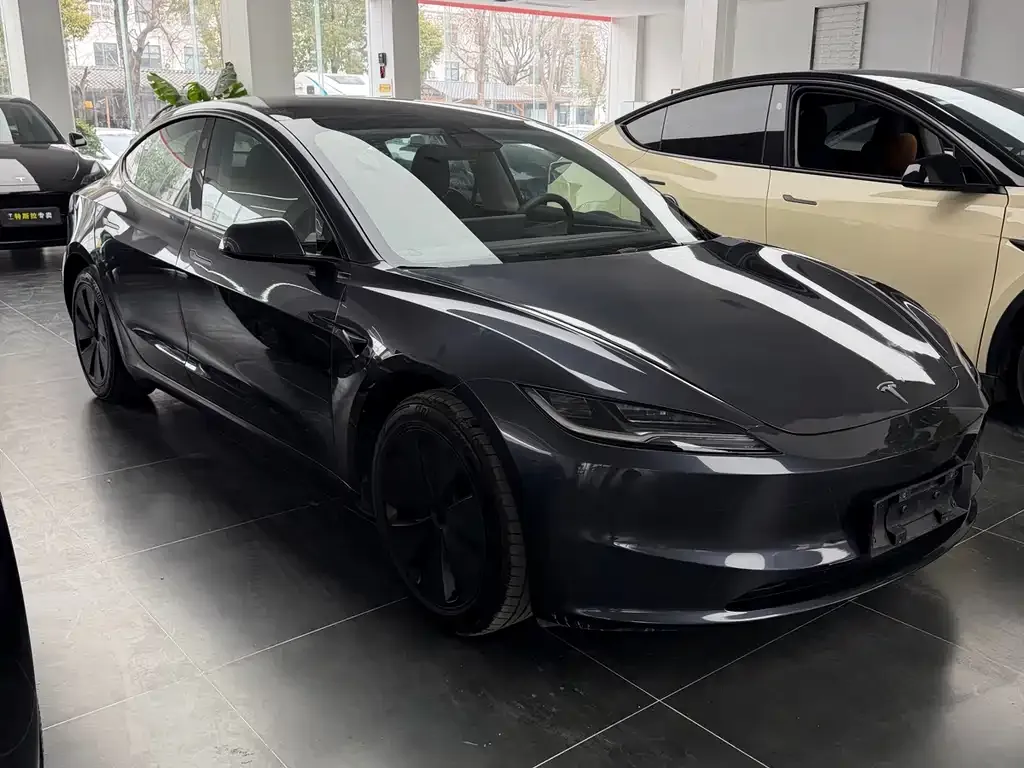 Tesla Model 3 2025 из CN, фото 4