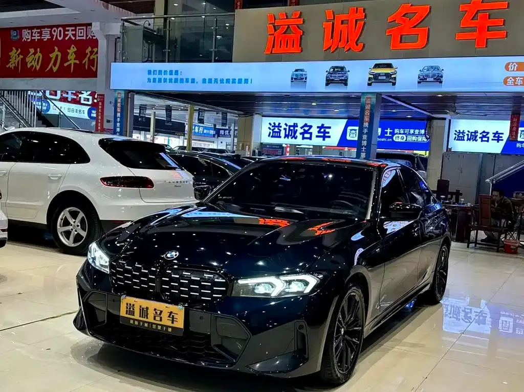 BMW 3 Series 2023 из CN, фото 1