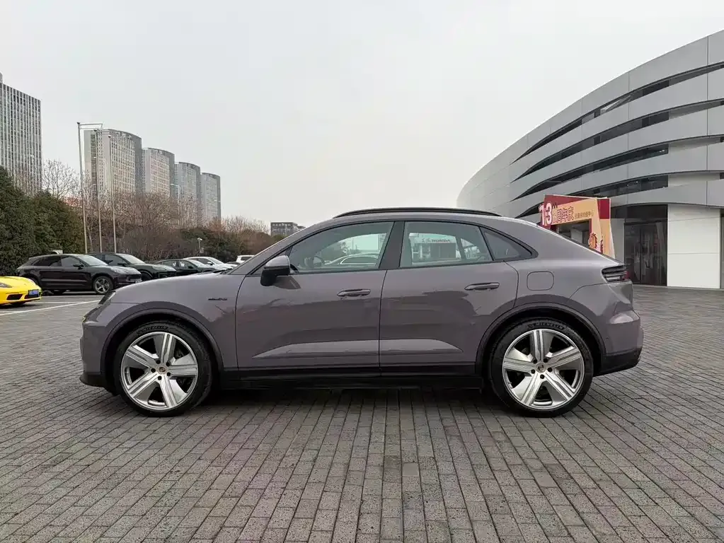 Porsche Macan EV 2024 из CN, фото 8