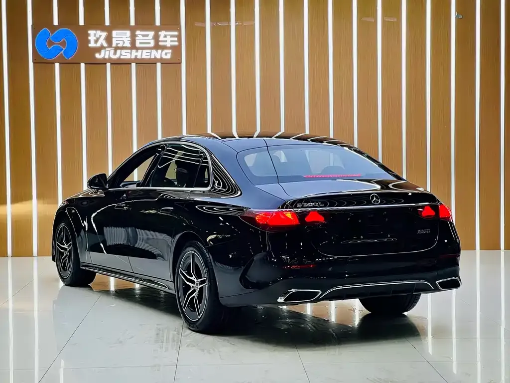 Mercedes-Benz E-Class 2024 из CN, фото 7