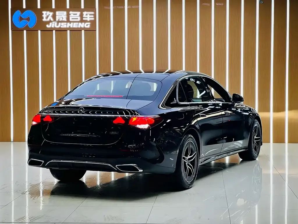 Mercedes-Benz E-Class 2024 из CN, фото 6