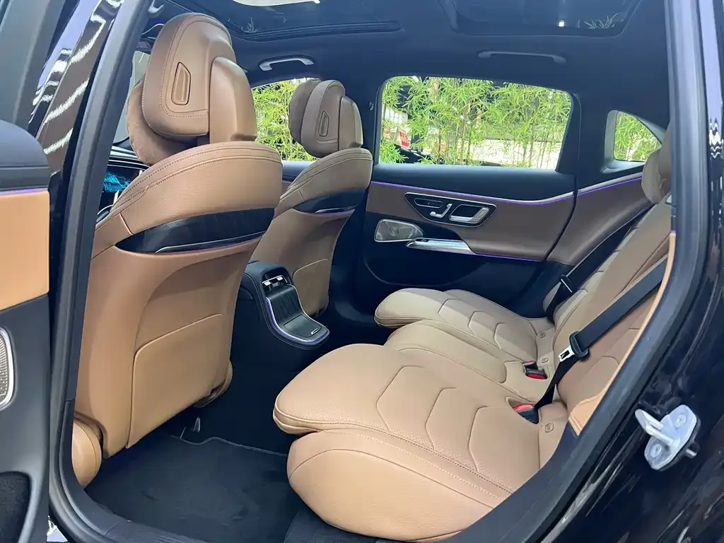 Mercedes-Benz E-Class 2024 из CN, фото 10