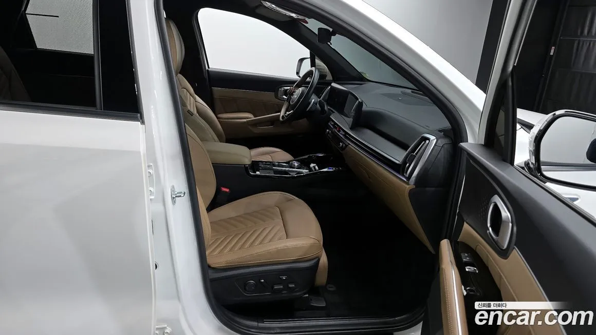 Kia Sorento — фото 8