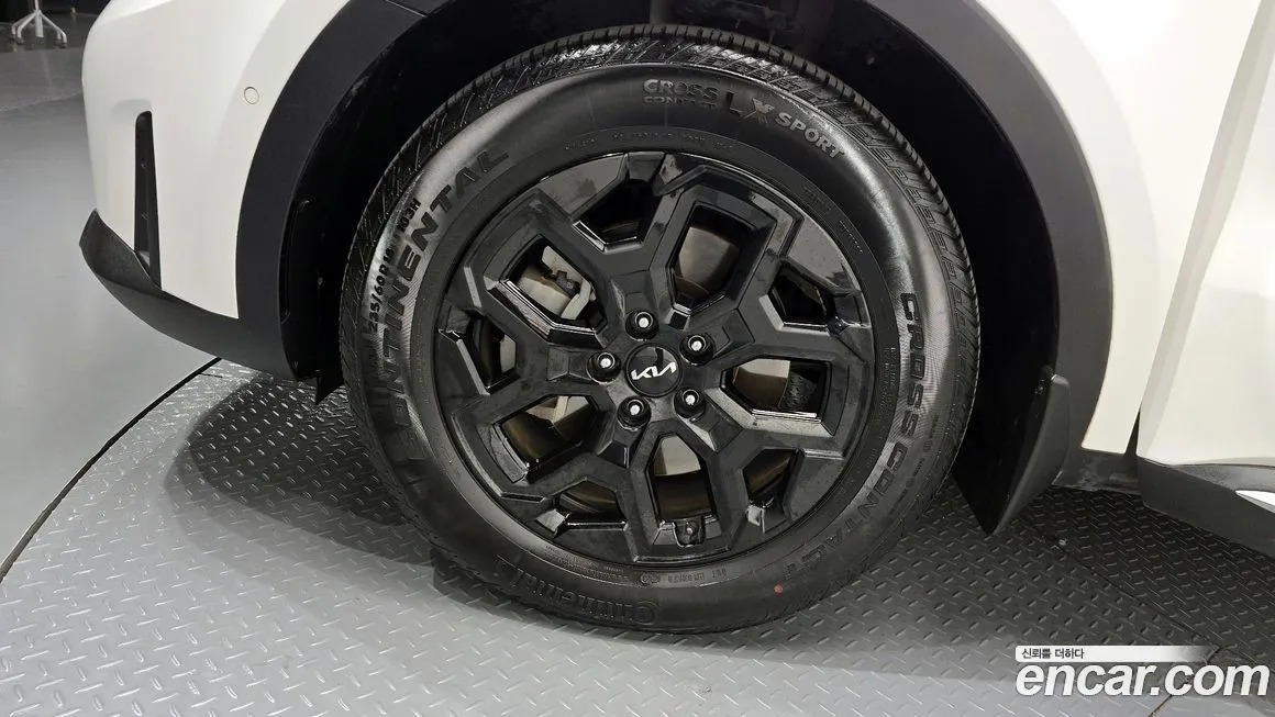 Kia Sorento — фото 6