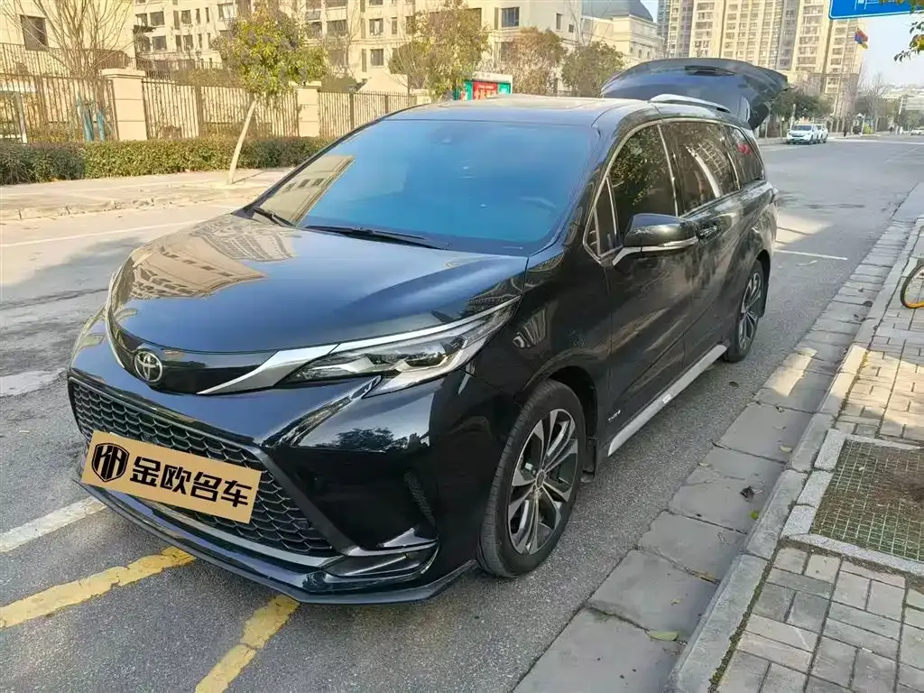 Toyota Granvia 2025 из CN, фото 1