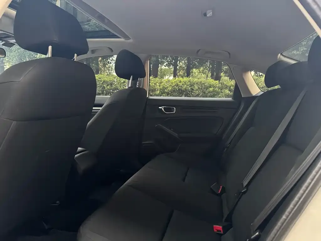 Honda Civic 2022 из CN, фото 2