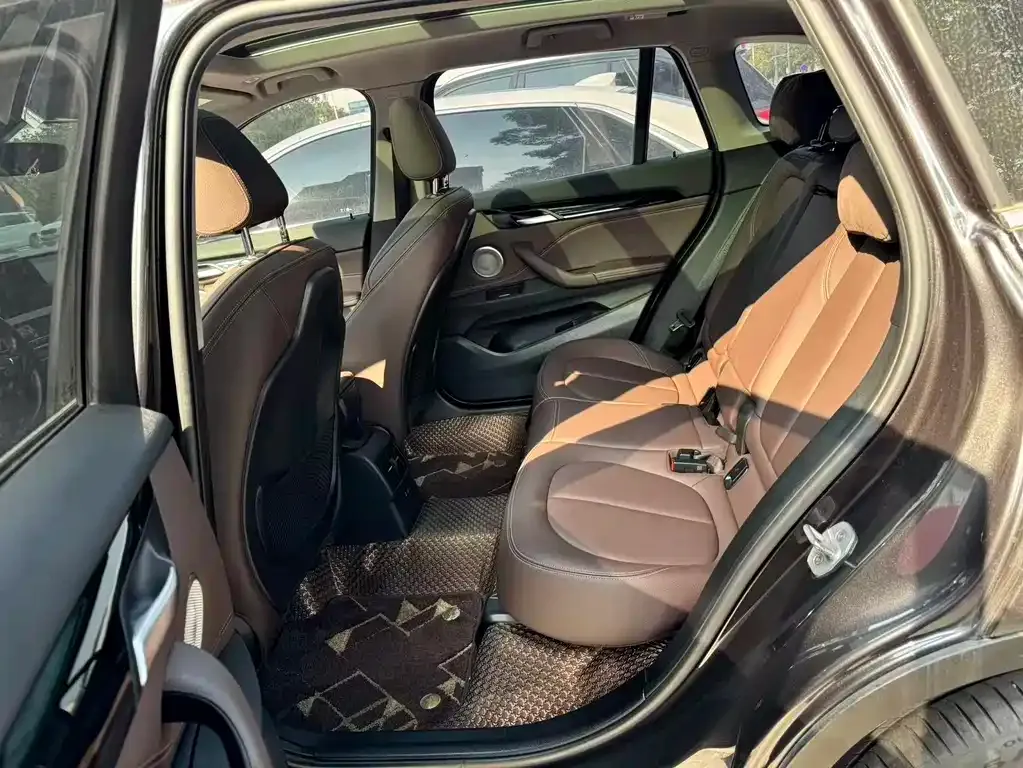 BMW X1 2021 из CN, фото 2