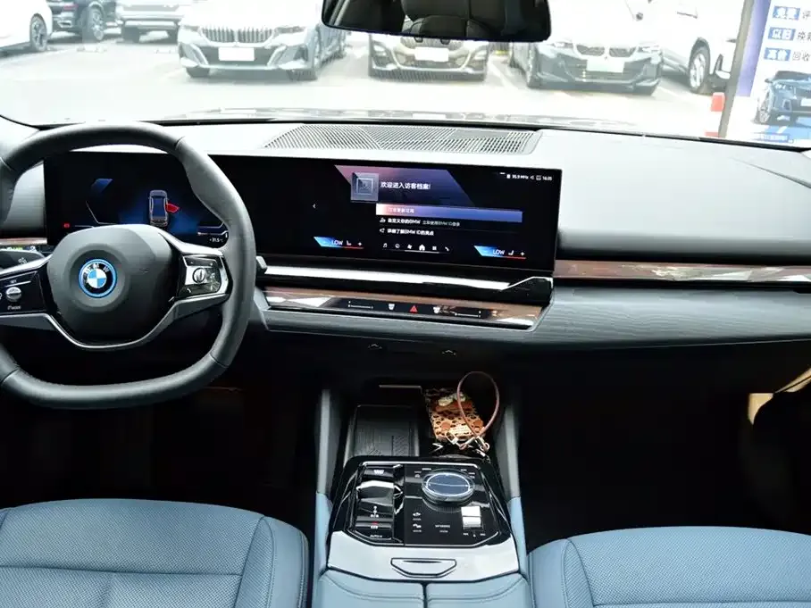 BMW i5 2024 из CN, фото 5