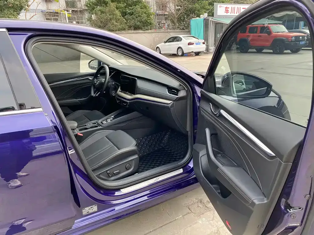 Skoda Octavia 2022 из CN, фото 9
