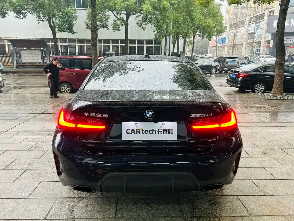 BMW 3 Series 2024 из CN, фото 10