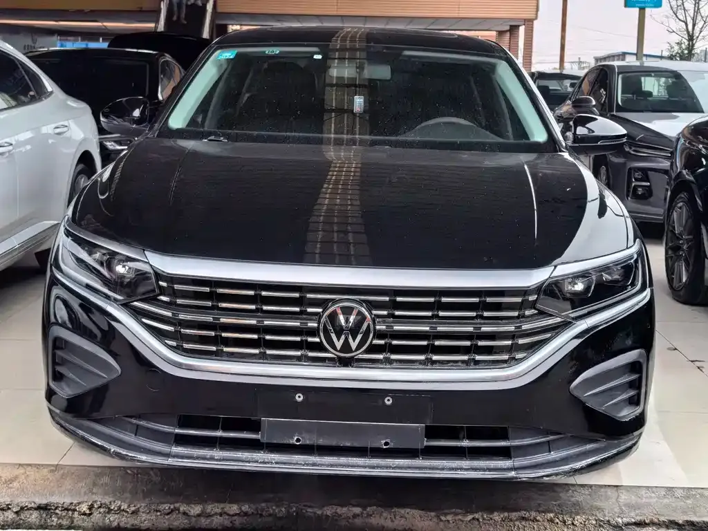 Volkswagen Passat 2022 из CN, фото 1